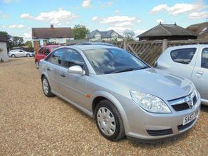 Vauxhall Vectra  in Bedford | Friday-Ad