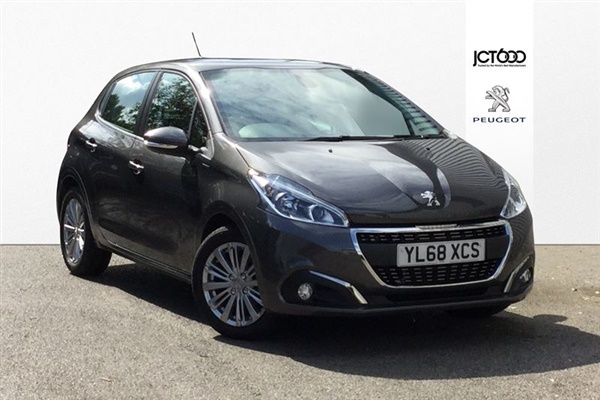 Peugeot 208 S/S SIGNATURE Manual