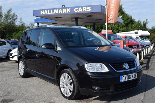 Volkswagen Touran 2.0 SPORT TDI DSG 7 STR 5DR SEMI AUTOMATIC