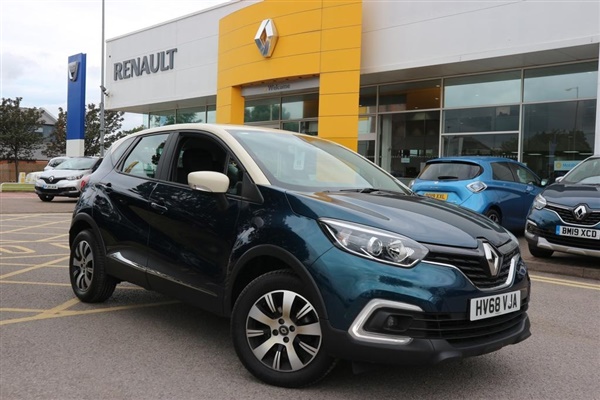 Renault Captur 0.9 TCe Play SUV 5dr Petrol (s/s) (90 ps)