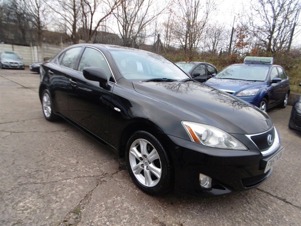 Lexus IS 220D (BLUETOOTH + FINANCE AVAILABLE)