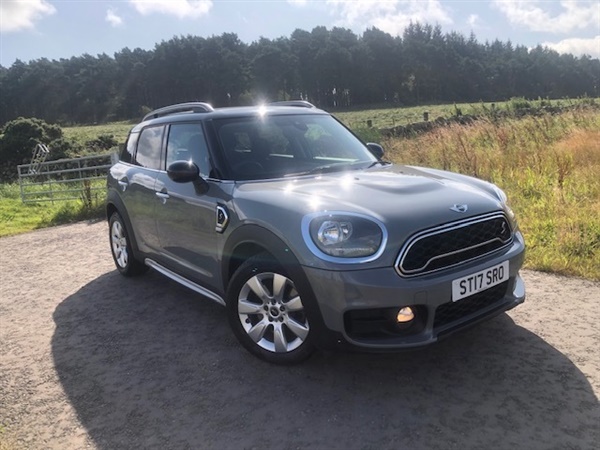 Mini Countryman COOPER S AUTO WITH NAV AND LOW MILES