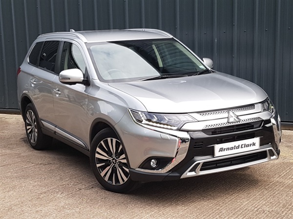 Mitsubishi Outlander dr CVT Auto