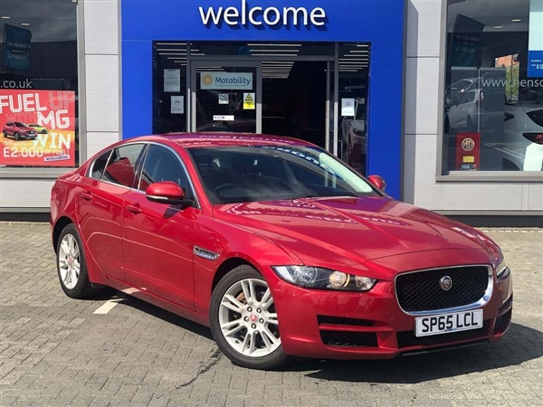 Jaguar XE 2.0 TD Prestige 4dr Auto