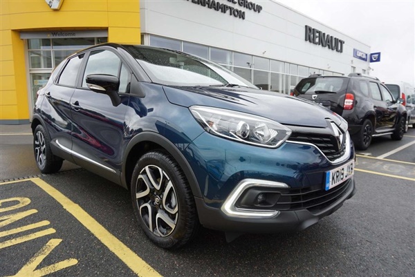 Renault Captur 1.3 TCe Iconic SUV 5dr Petrol EDC (s/s) (150