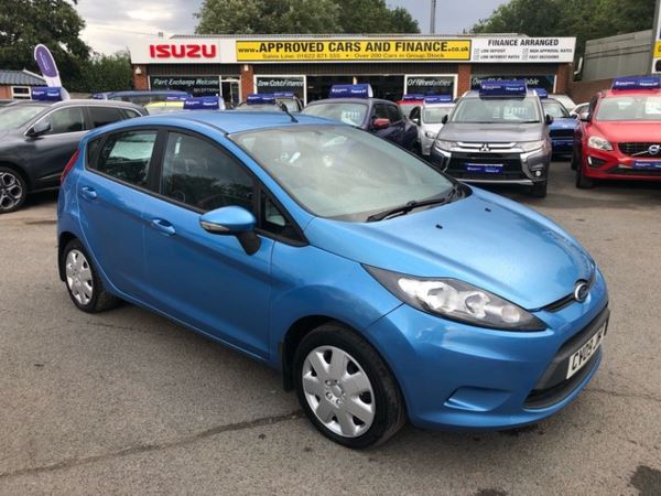 Ford Fiesta 1.2 STYLE PLUS 5d 81 BHP IN METALLIC BLUE WITH