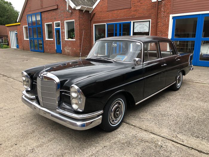 Mercedes-Benz - 220 S (W111) - NO RESERVE - 