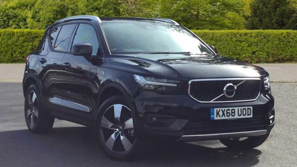 Volvo XC40 D3 Momentum Pro(Convenience & Intellisafe Pro