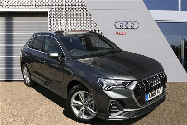 Audi Q3 45 TFSI Quattro S Line 5dr S Tronic Auto