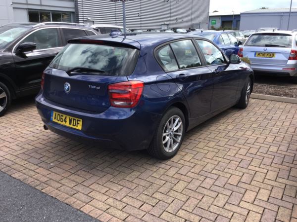 BMW 1 Series 118d SE 5dr - BLUETOOTH AUDIO - 16IN ALLOYS -