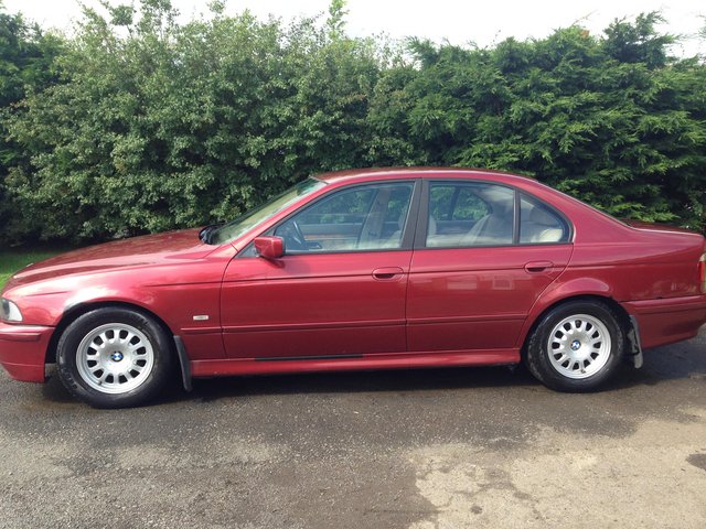 BMW 5 Series 525d Auto  miles