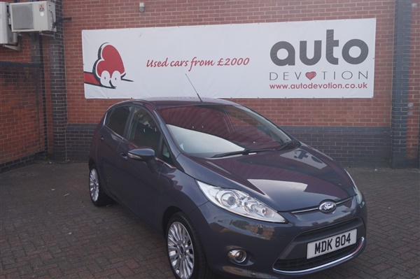 Ford Fiesta TITANIUM Auto