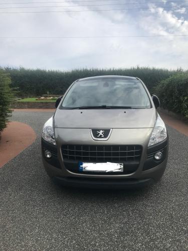 Peugeot  e-HDI Active II 5D 