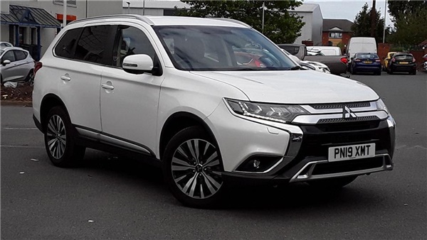 Mitsubishi Outlander dr CVT Auto