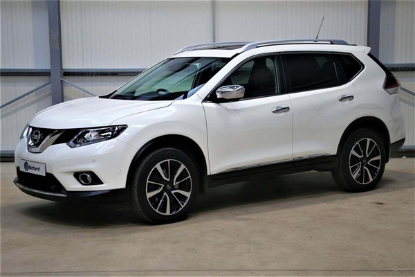 Nissan X-Trail 2.0 dCi Tekna XTRON 4WD (s/s) 5dr Auto