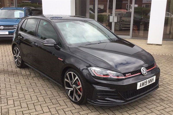 Volkswagen Golf Golf GTI Performance ps DSG Automatic