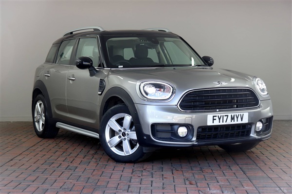 Mini Countryman 2.0 Cooper D [Chili Pack, Heated Seats, Sat