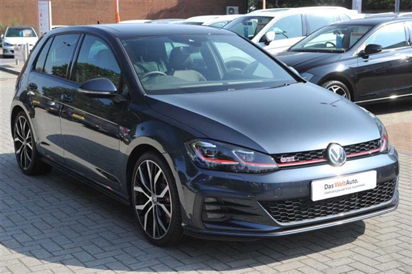 Volkswagen Golf 2.0 TSI GTI 245ps