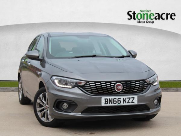 Fiat Tipo 1.4 MPI Easy Plus Hatchback 5dr Petrol (95 ps)