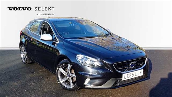 Volvo V40 D2M R-Design (City Safety, Bluetooth))