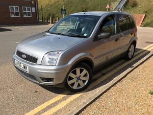Ford Fusion Plus 1.6 Petrol Silver  in Hove | Friday-Ad
