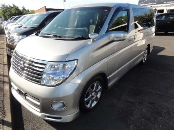 Nissan Elgrand DISABLED SEAT NO VAT TO WHEELCHAIR USER Auto