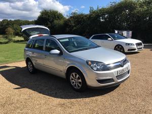 Vauxhall Astra  Estate 1.6 Only  Miles !!!!!