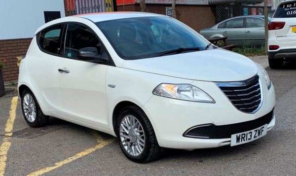 Chrysler Ypsilon SE HATCHBACK