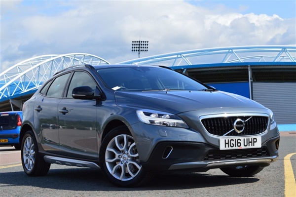Volvo V40 T] Cross Country Pro 5dr