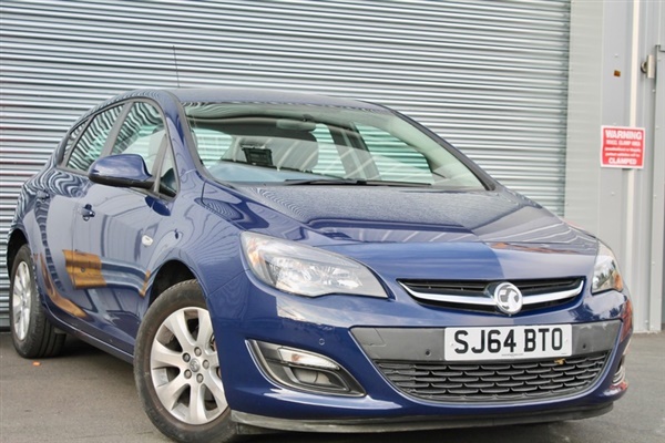 Vauxhall Astra DESIGN Auto