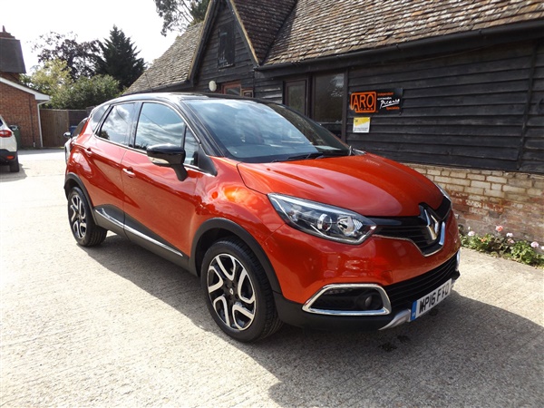 Renault Captur dCi 90 EDC Auto Start-Stop Signature Nav