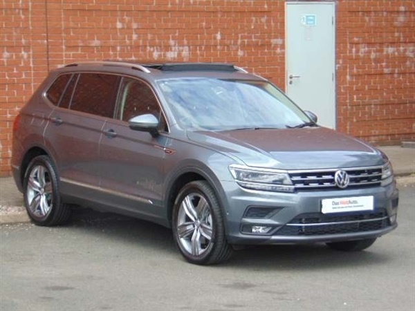 Volkswagen Tiguan 2.0 TDI SCR SEL DSG 4Motion (s/s) 5dr Auto