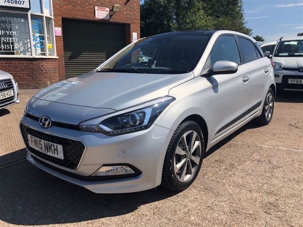 Hyundai I Premium SE 5dr MASSIVE SPEC EVEN HEATED