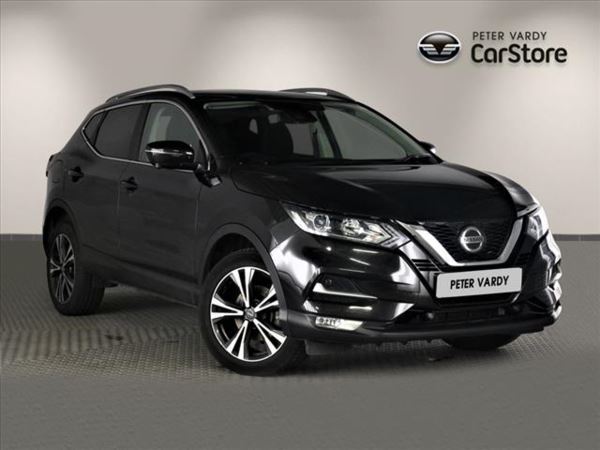 Nissan Qashqai 1.5 dCi N-Connecta [Glass Roof/Executive] 5dr