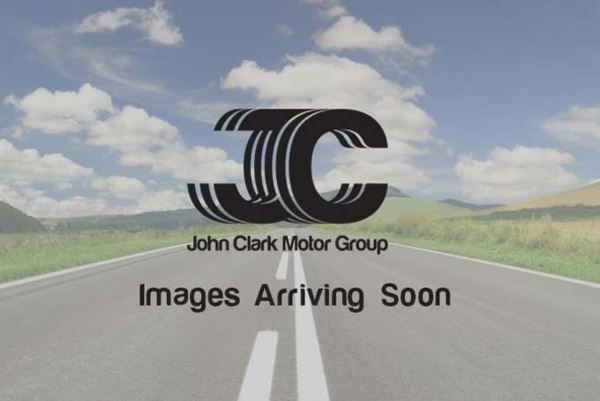 Nissan Qashqai 1.5 dCi Tekna [Glass Roof Pack] 5dr Hatchback