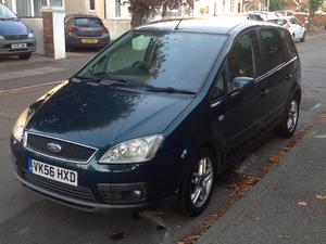 FANTASTIC WELL LOOKED AFTER FORD FOCUS  in
