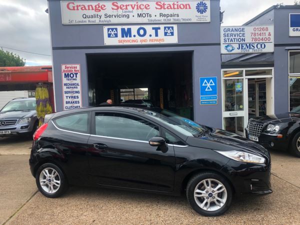 Ford Fiesta  Zetec 3DR (Only  Miles/Rear
