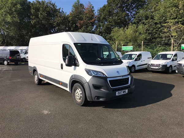 Peugeot Boxer 2.0 Bluehdi 435 L4 H2 Professional Van 130Ps