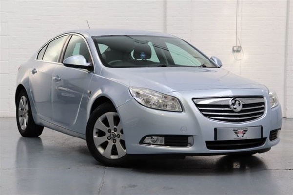 Vauxhall Insignia 2.0 SRI CDTI 5d 157 BHP