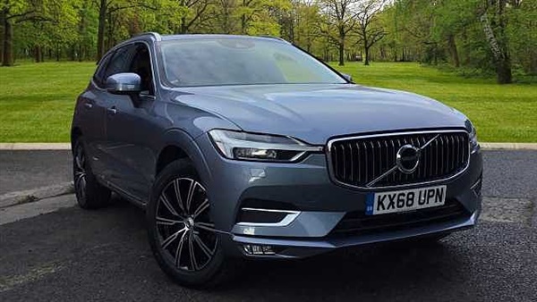 Volvo XC60 (Apple Car Play, Leather, Winter Pack & Tinted