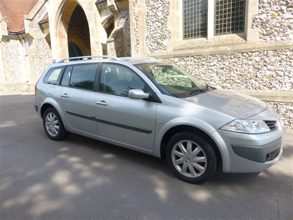 Renault Megane Dynamique dCi 86 (Full Renault History)