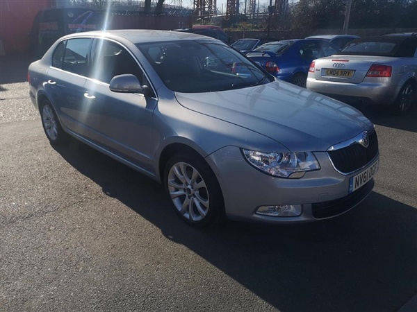 Skoda Superb 2.0 TDI CR DPF SE 5dr