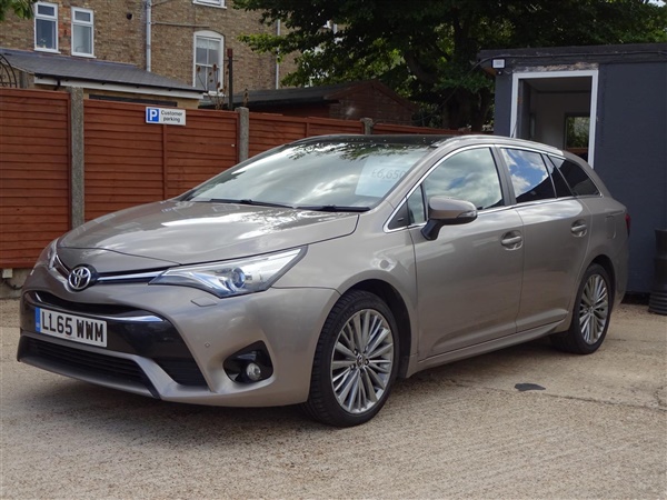 Toyota Avensis 2.0D Excel EURO 6 5dr