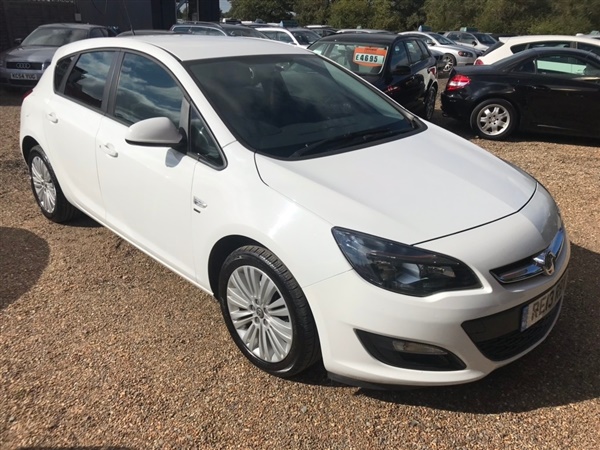 Vauxhall Astra v Energy Hatchback 5dr Petrol (115 ps)