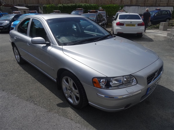 Volvo S T SE 4dr