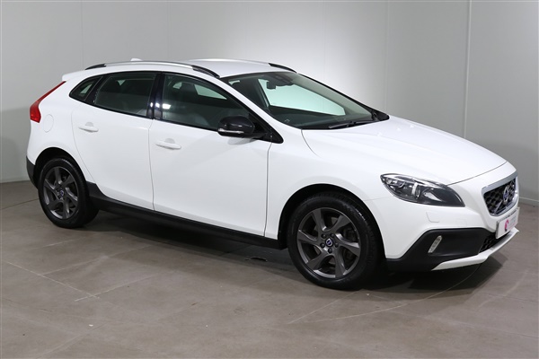 Volvo V40 D2 Cross Country Lux