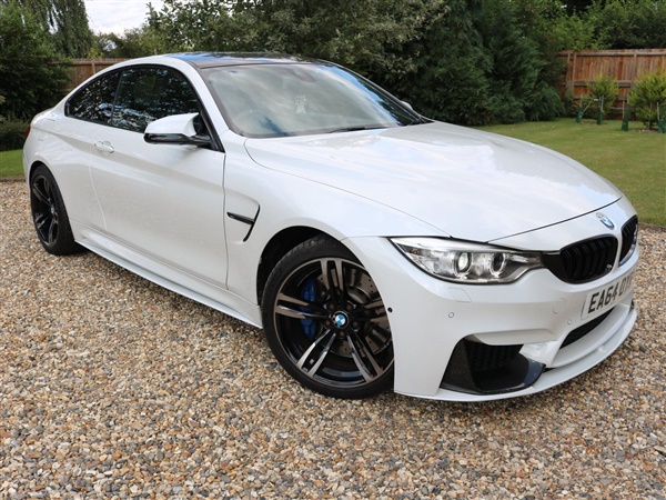 BMW 4 Series M TwinPower Turbo DCT Auto Start-Stop Entry