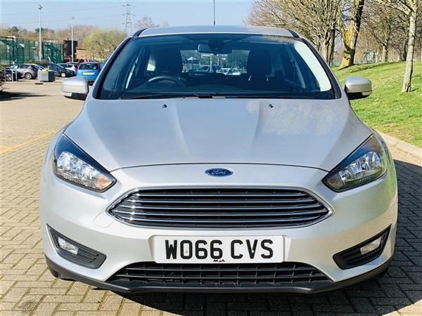 Ford Focus 1.0 T ECOBOOST ZETEC EDITION NAVIGATION (S/S) 5DR