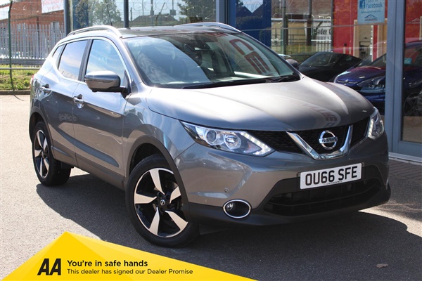 Nissan Qashqai 1.2 DiG-T N-Connecta 5dr - EURO 6, NAV, PAN