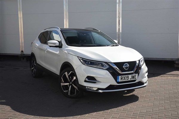 Nissan Qashqai DIG-T TEKNA DCT Semi Auto